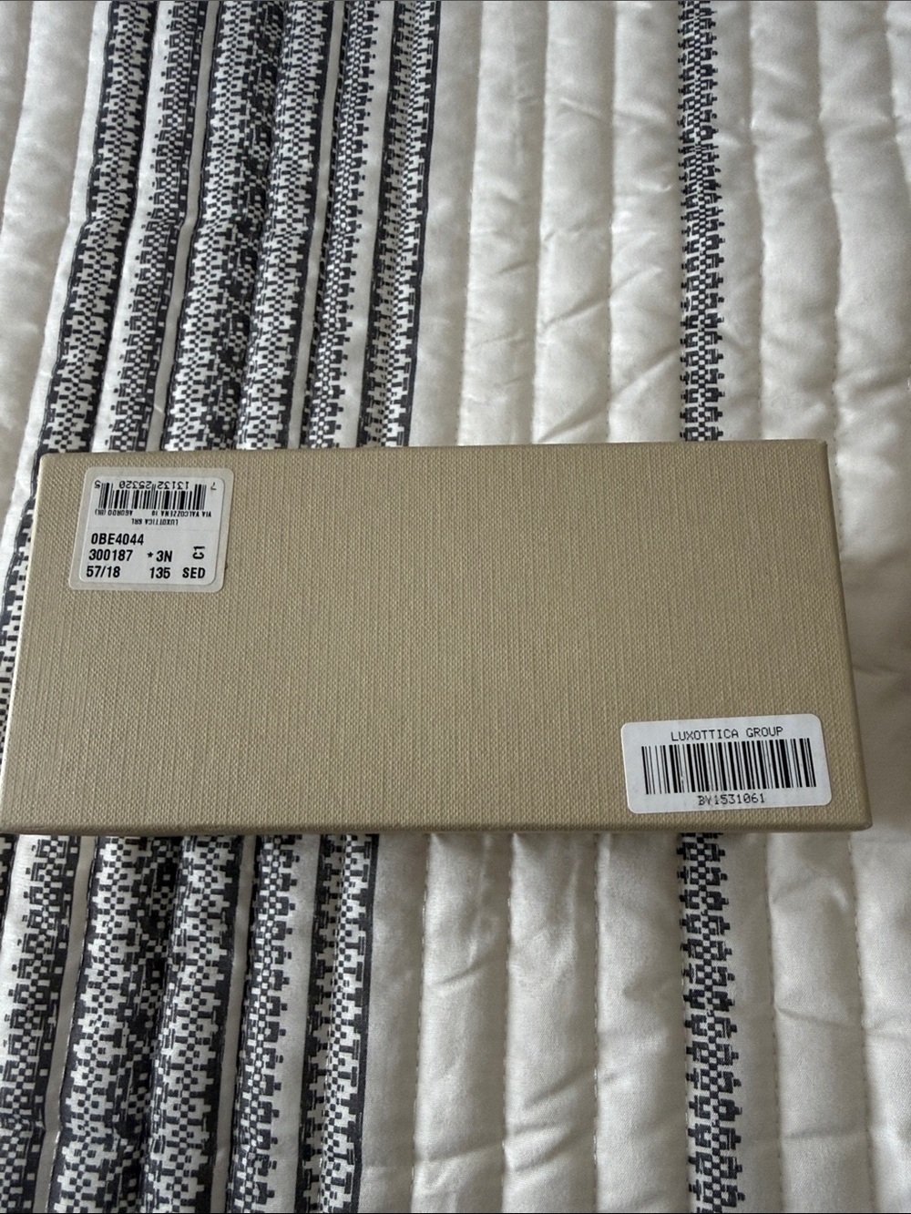 Burberry Black Designer Sunglasses with Case and Outer Box - Picture 8 of 8